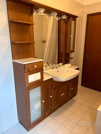 Intero mobile bagno in legno