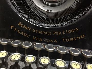 Macchina da scrivere Remington Standard