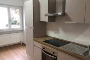 Merano, appartamento 2 vani, balcone, ascensore,