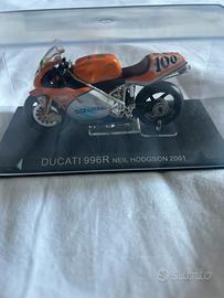 Modellino Superbike Ducati 996R Neil Hodgson 2001