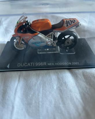 Modellino Superbike Ducati 996R Neil Hodgson 2001