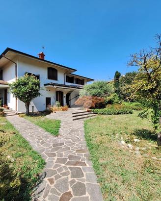 BIFAMILIARE A BERNATE TICINO