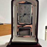 Orologio da tavolo con pendolo