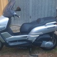 Scooter Yamaha 300xc