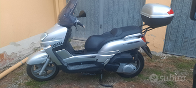 Scooter Yamaha 300xc