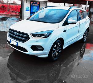 Ford Kuga 1.5 TDCI 120 CV S&S 2WD ST-LINE