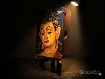 Scatola in legno con ritratto del Buddha dipinto a