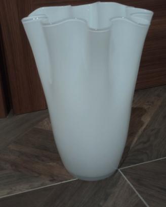 vaso in vetro ondulato 