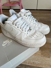 Scarpe Nike Air Force 1 bianche nuove