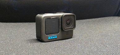 GoPro Hero 10 Black + accessori