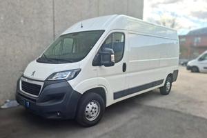 PEUGEOT e-Boxer BOXER