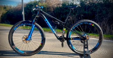 MTB Trinx Factory team