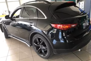 Infiniti QX70 3.0 diesel V6 AT S Design