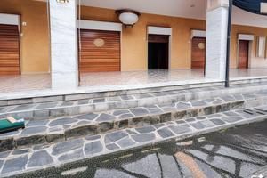 NEGOZIO A PAVONE DEL MELLA