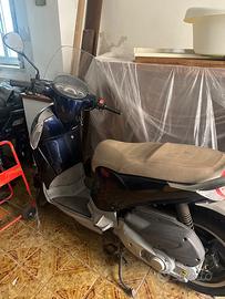 Aprilia Scarabeo 200