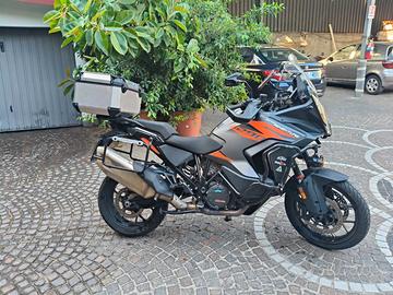 Moto KTM 1290 SUPER ADVENTURE S