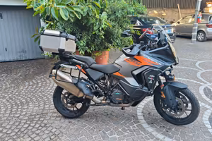 Moto KTM 1290 SUPER ADVENTURE S
