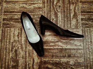 SCARPE PELLE NERA modello décolleté - N.35