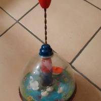 Trottola giocattolo laghetto con i cigni vintage