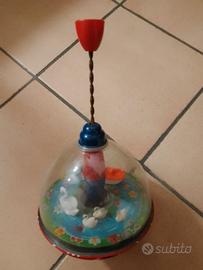 Trottola giocattolo laghetto con i cigni vintage