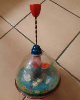 Trottola giocattolo laghetto con i cigni vintage