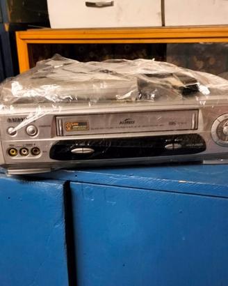 Video registratore a cassette