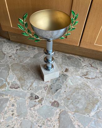 Trofeo con base  in marmo per sport
