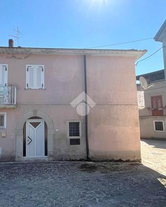 5 LOCALI A PIETRADEFUSI
