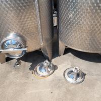 2 serbatoi da 20 hl cada uno