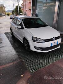 VOLSWAGEN POLO 1.2 a benzina, 5 serie.