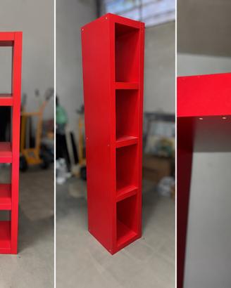 Libreria IKEA Rossa