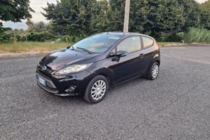 Ford Fiesta 1.4 TDCi 70CV 3 porte Titanium