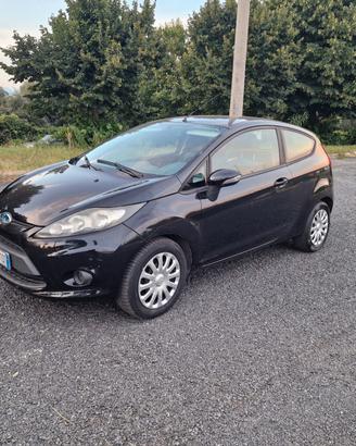 Ford Fiesta 1.4 TDCi 70CV 3 porte Titanium