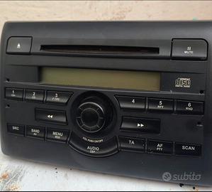 Autoradio con CD originale della casa Fiat stilo