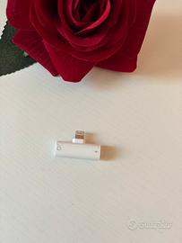 Adattatore 2 in 1 (connettore Lightning).