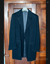 Cappotto nero invernale