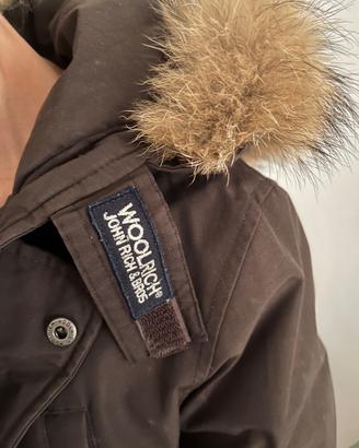 Giubbotto Woolrich corto marrone