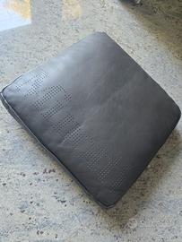 Minotti cuscini in pelle 