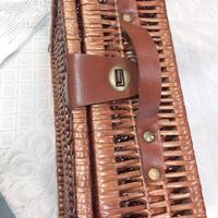 valigetta in vimini vintage 