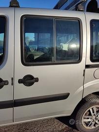 Porta laterale sx nuda FIAT DOBLO del 2008