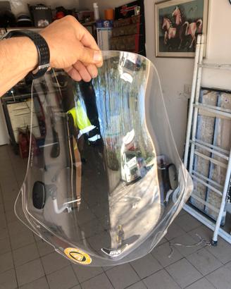 Parabrezza e bauletto bmw r1200r