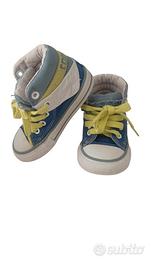 Scarpe bimbo Converse  all star taglia 22 