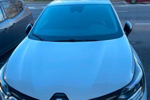 Renault hibrid bezia