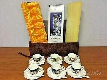set 6 tazze con piattini e cucchiaini in porcellan