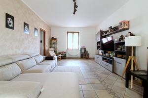 CASA SEMINDIPENDENTE A SOMMARIVA PERNO