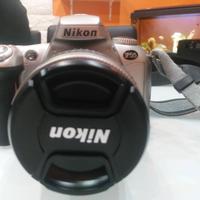 macchina fotografica reflex nikon