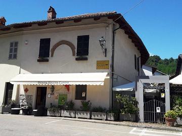 Attività / Licenza di 100 m² con 4 locali a Manta