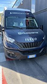 Iveco Daily 7 posti allestimento moto