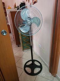 Ventilatore a colonna DCG  usato pochissimo 