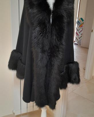 mantella Sandro Ferrone  con pelliccia  sintetica 